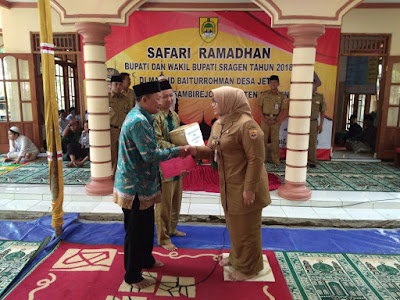 PNS SE KAB. SRAGEN SUMBANGKAN 359 PAKET SEMBAKO