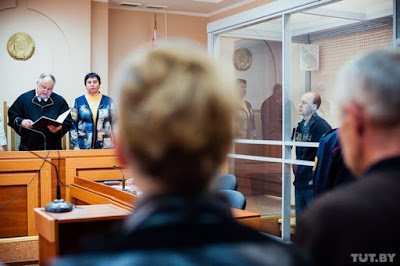 Death verdict is handed down to Siarhei Vostrykau (right) on May 19, 2016