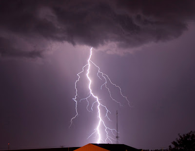 lightning bolt photo