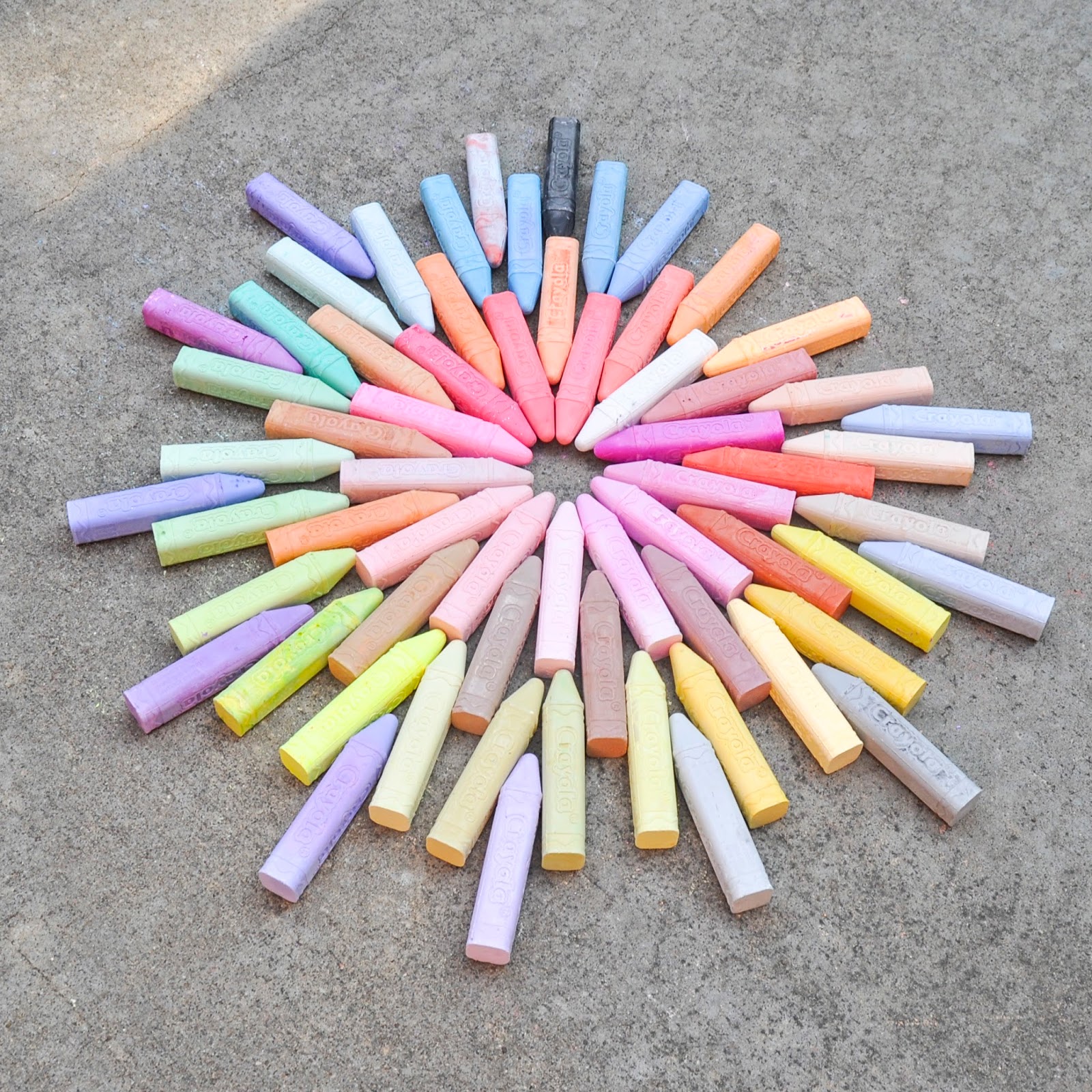 Crayola 64 Count Chalk Review