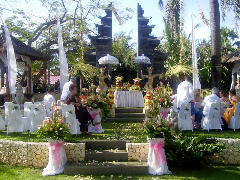 Traditional wedding decorations Designs In Bali