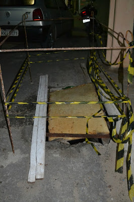 Reclamação Do Morador Sobre a Cratera No asfalto Na Avenida da integração