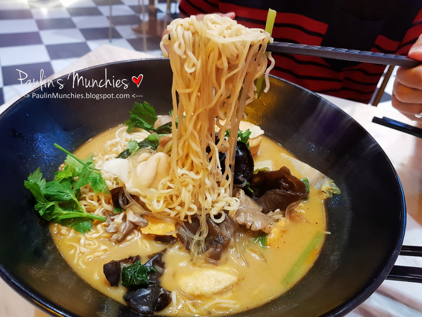 Gong Yuan Mala Tang at Westgate Paulin's Munchies My food discoveries.