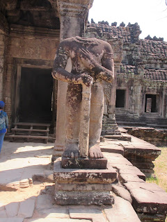 मूर्तीचोरी