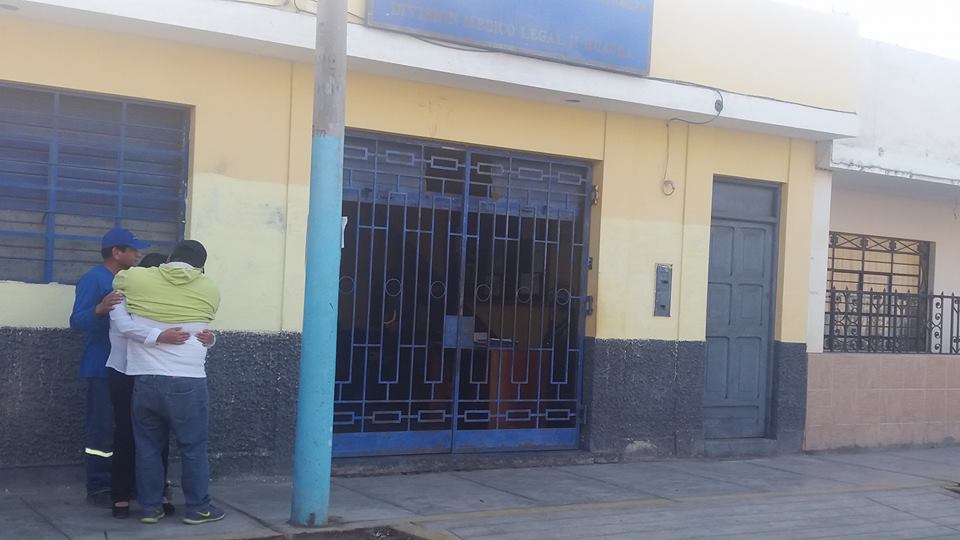 Crónica RojaHuacho ACUSAN A GERENTE MUNICIPAL DE ANDAJES DE PRETENDER