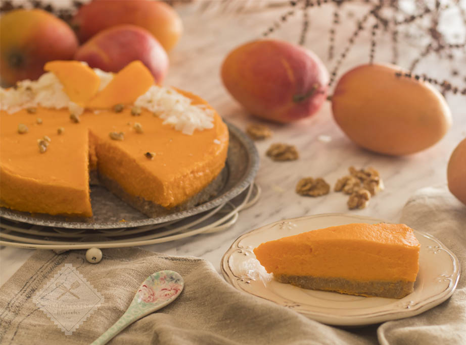 tarta crudivegana de mango y nueces tarta crudivegana de mango y nueces