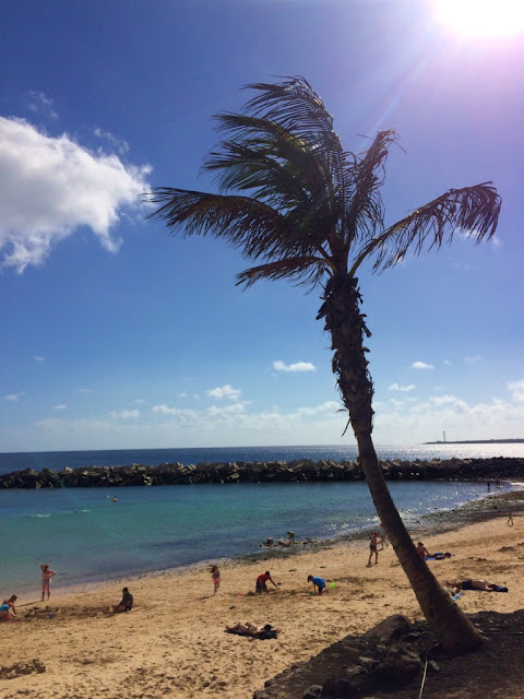 Lanzarote na Wyspach Kanaryjskich - co warto zobaczyć i zwiedzić? Tydzień na Lanzarote - co robić? 8 rzeczy, które musisz zrobić na Lanzarote na Wyspach Kanaryjskich.