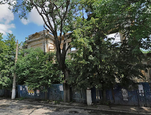 Дом №25 на улице Карла Маркса в Симферополе