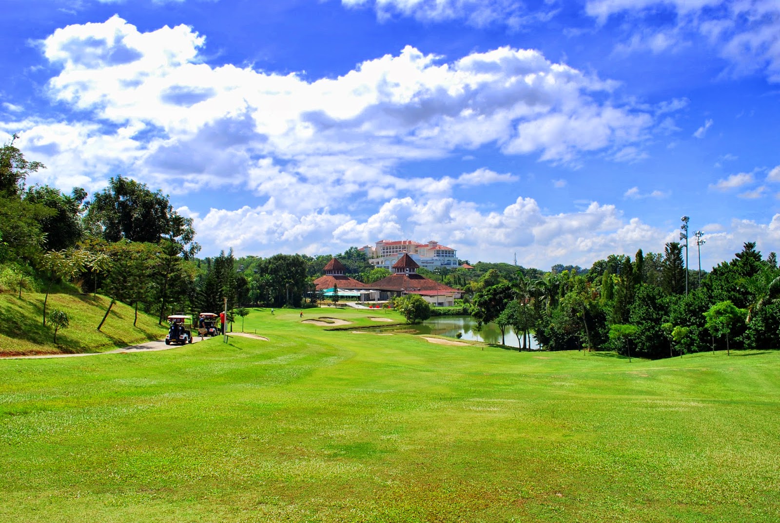 домбай 2022. белокуриха алтай. город курорт белокуриха. домбай гора подъемники. горы домбай в мае.