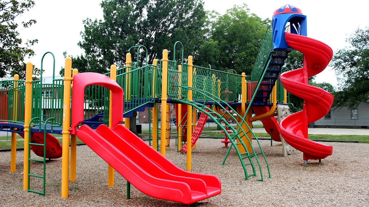 Playground Equipment For Elementary Schools