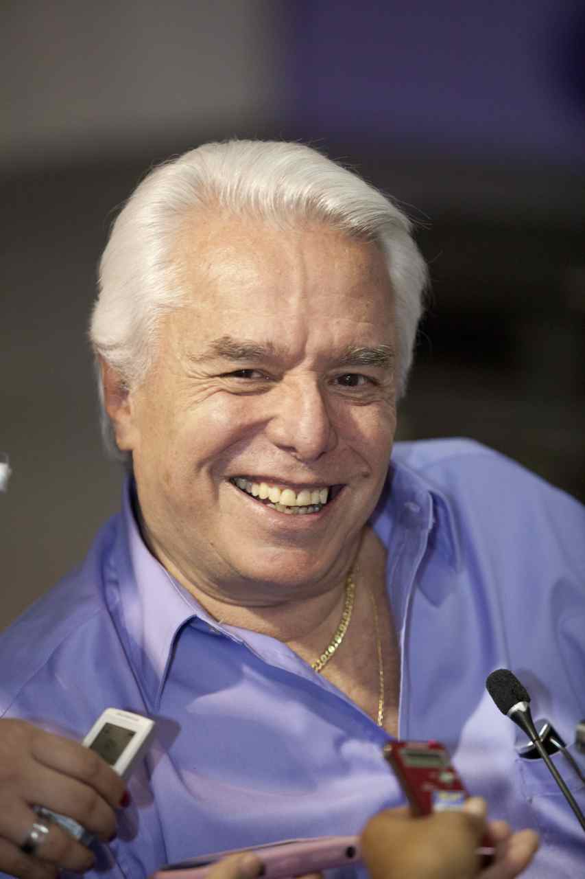 Enrique Guzmán presenta disco doble por su 50° aniversario - Noticias