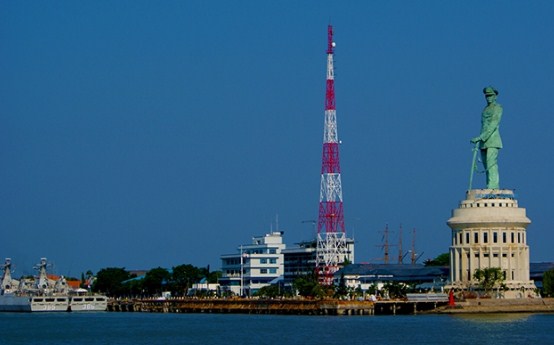 Makna, Arti dan Lirik Lagu Tanjung Perak - Kumpulan Lagu Daerah