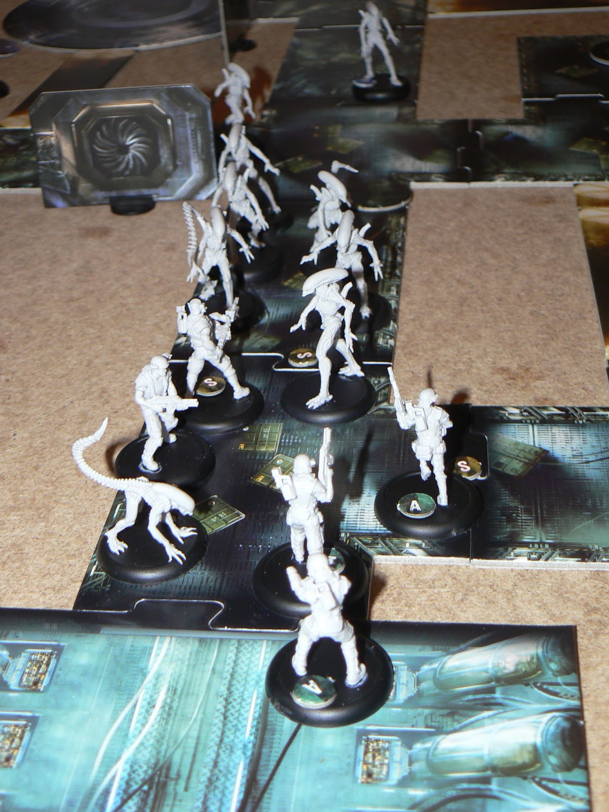 riotville a home for a 28mm hobby: Aliens Vs Predator (vs Colonial ...