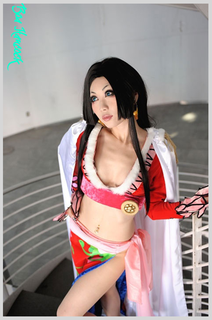 Cosplay Picture One Piece Perfect Look Boa Hancock Cosplay 
