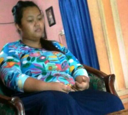 Rani wanita yang kehilangan jabang bayi dalam kandungannya Rani wanita yang kehilangan jabang bayi dalam kandungannya