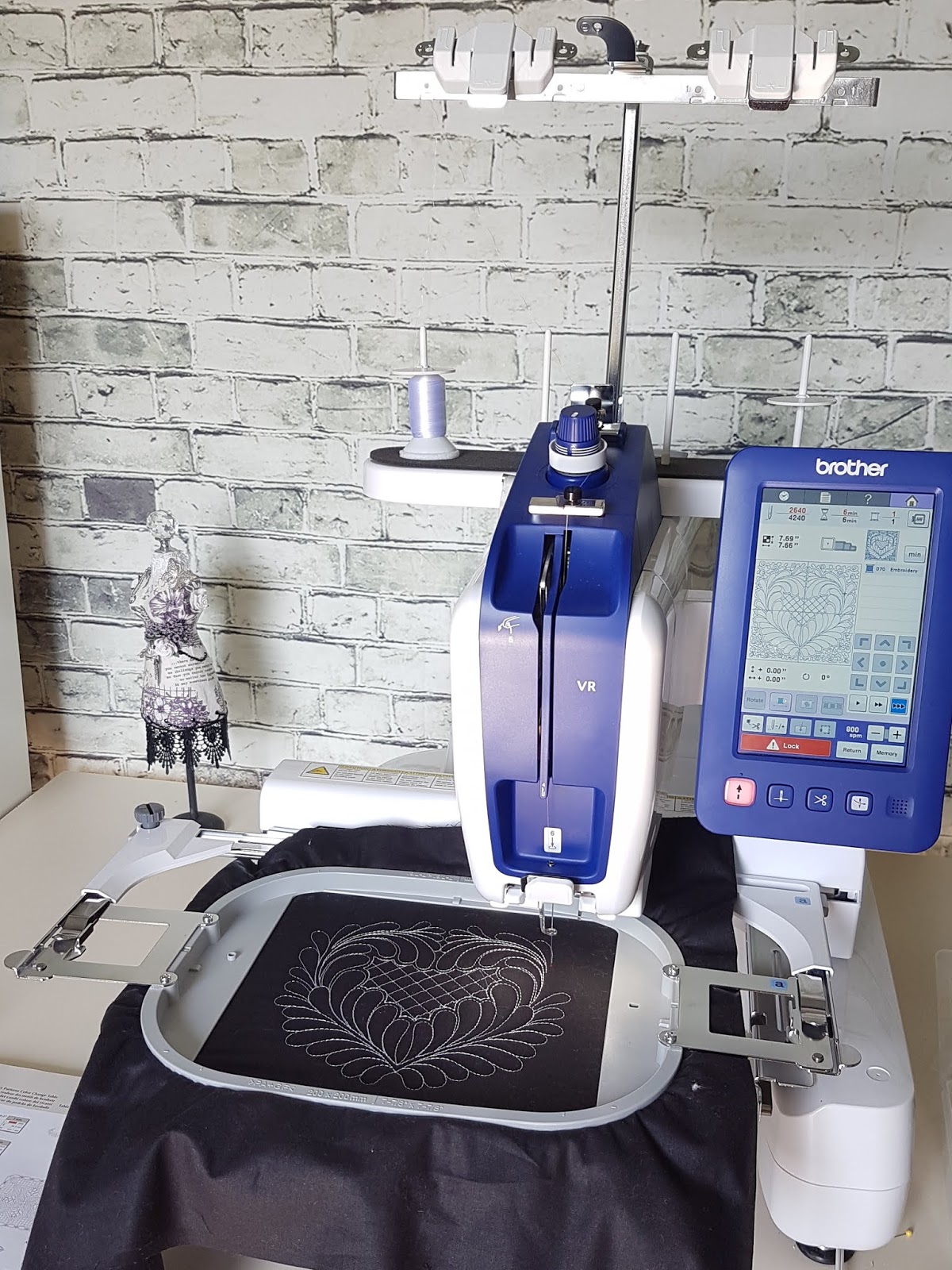 Brother Vr Embroidery Machine Uk Embroidery Machine World