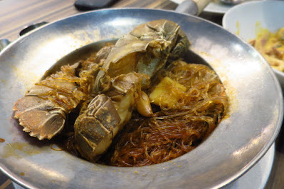 Gin Khao, crayfish vermicelli