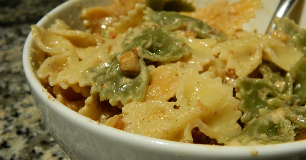 runner-foodie-pre-half-marathon-dinner-pasta-with-salsa-di-noci