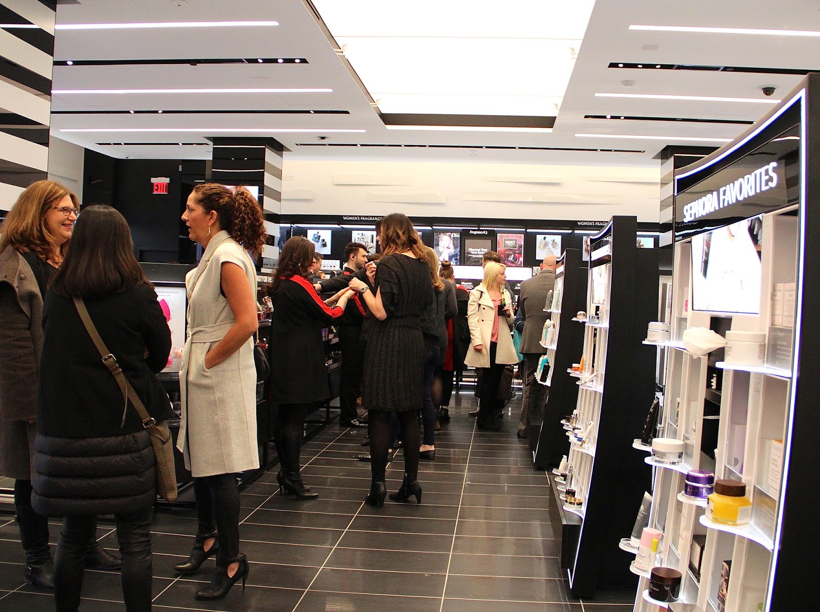 fashionably petite Sephora 34th Street Reopening as Largest Concept Store