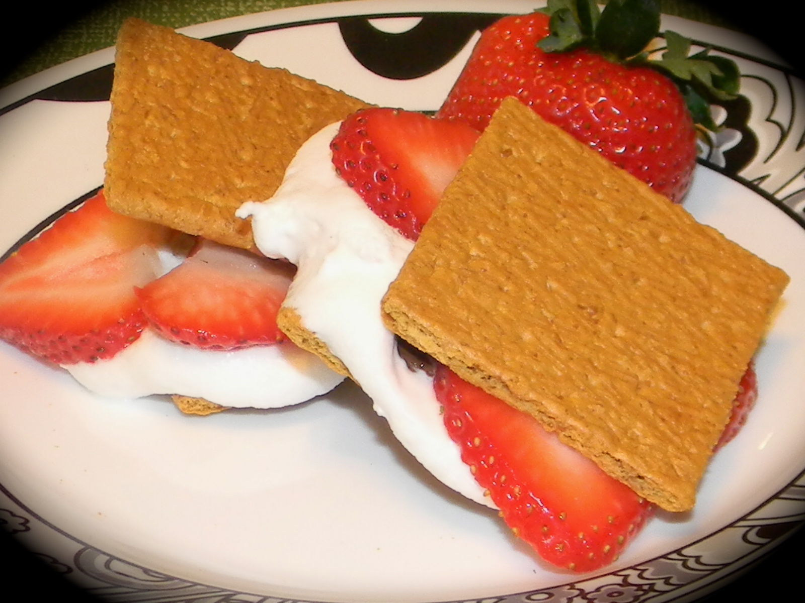 Step by Step in the kitchen: Strawberry S'mores