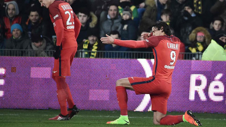 Nike Hypervenom Face Edinson Cavani Makes Surprise Boot Silo Switch - Footy Headlines