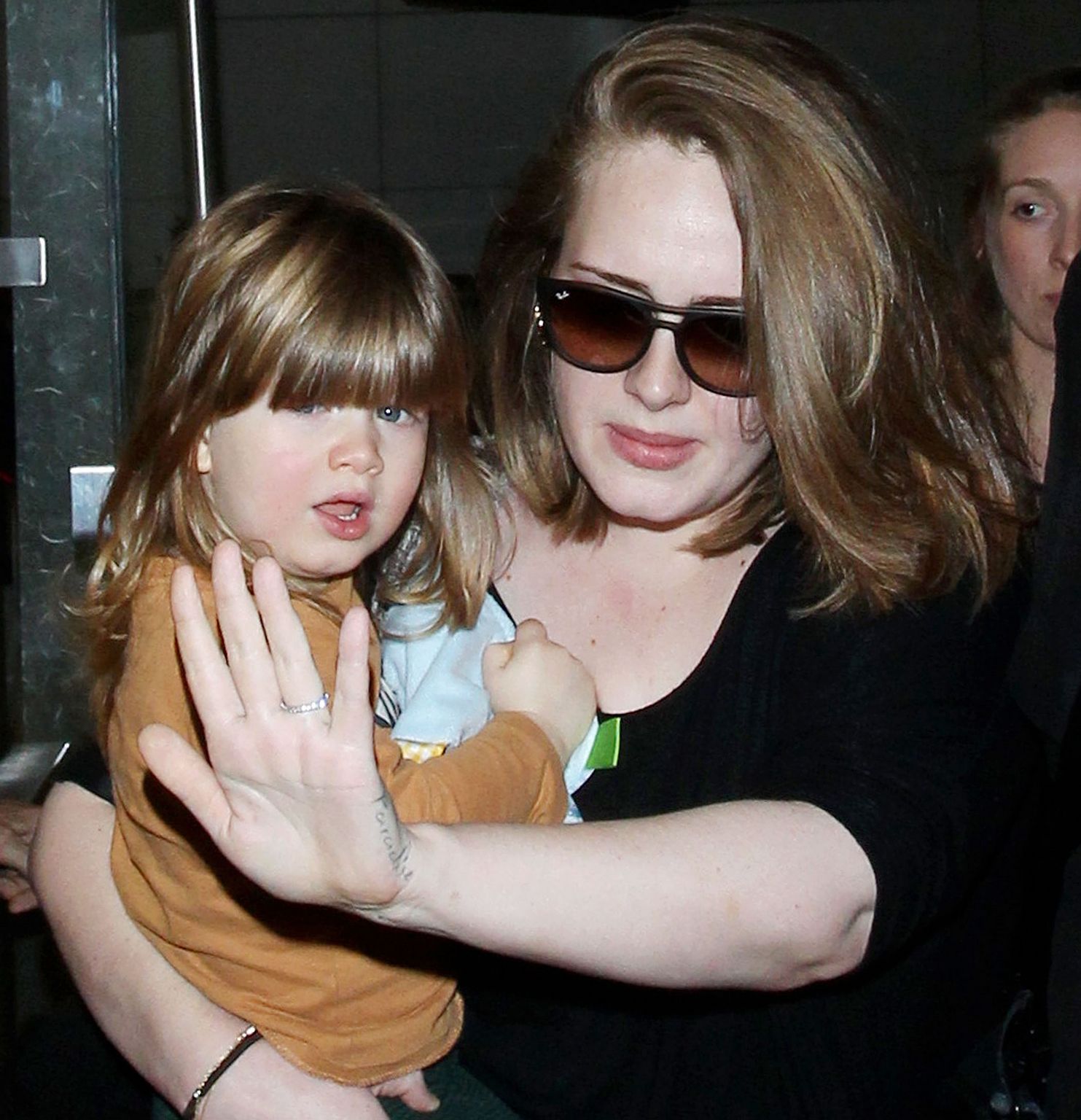 Frank Dudu ADELE TURNS DOWN £80 MILLION TO TOUR HER NEW ALBUM, JUST TO(03)