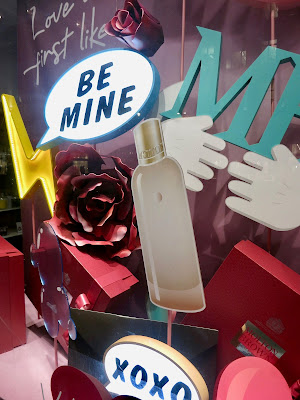RetailStoreWindows.com: Molton Brown, London