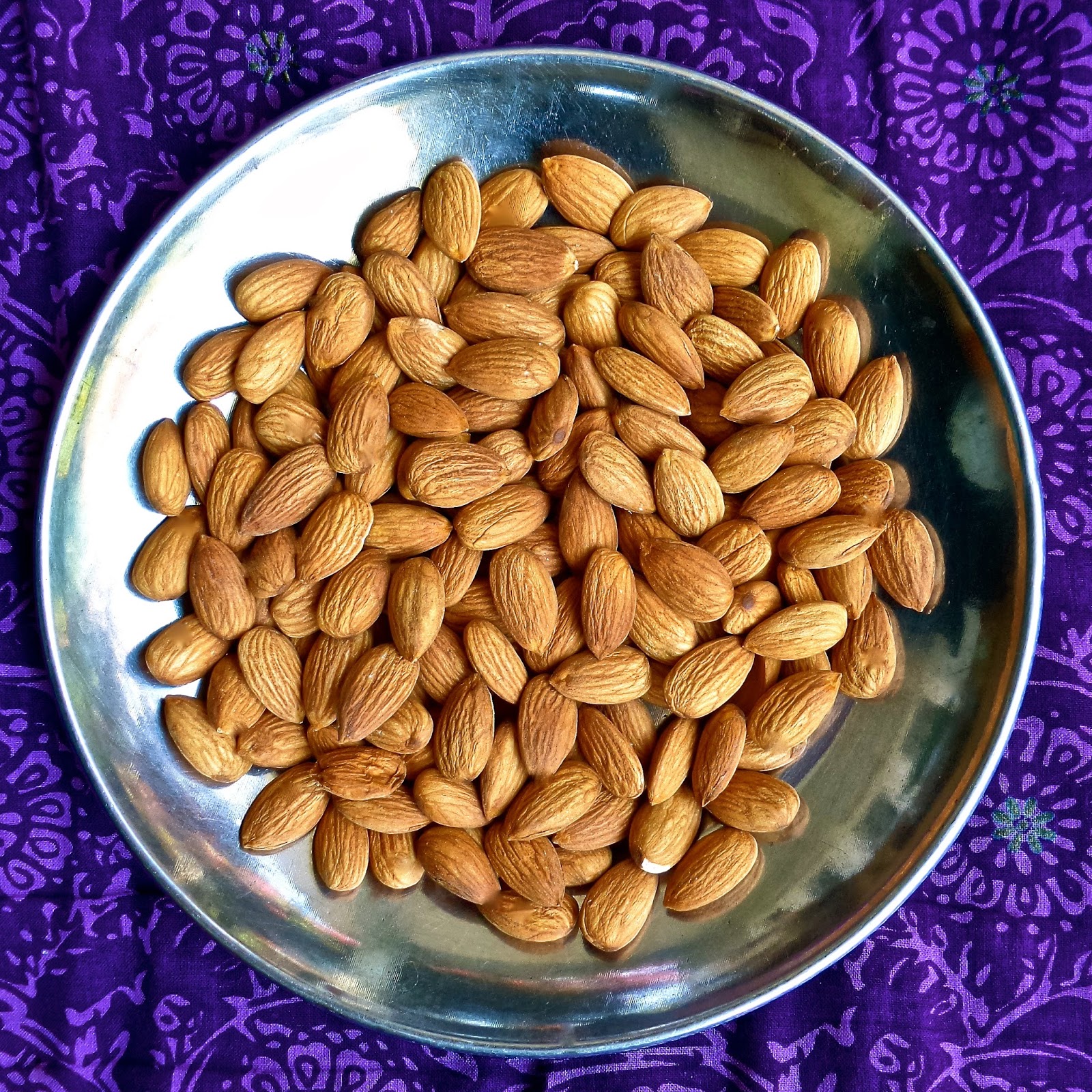 Keep Calm & Curry On almond