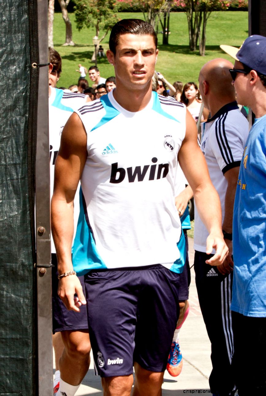 Cristiano Ronaldo Pictures Almeria 1 2 Real Madrid   La liga