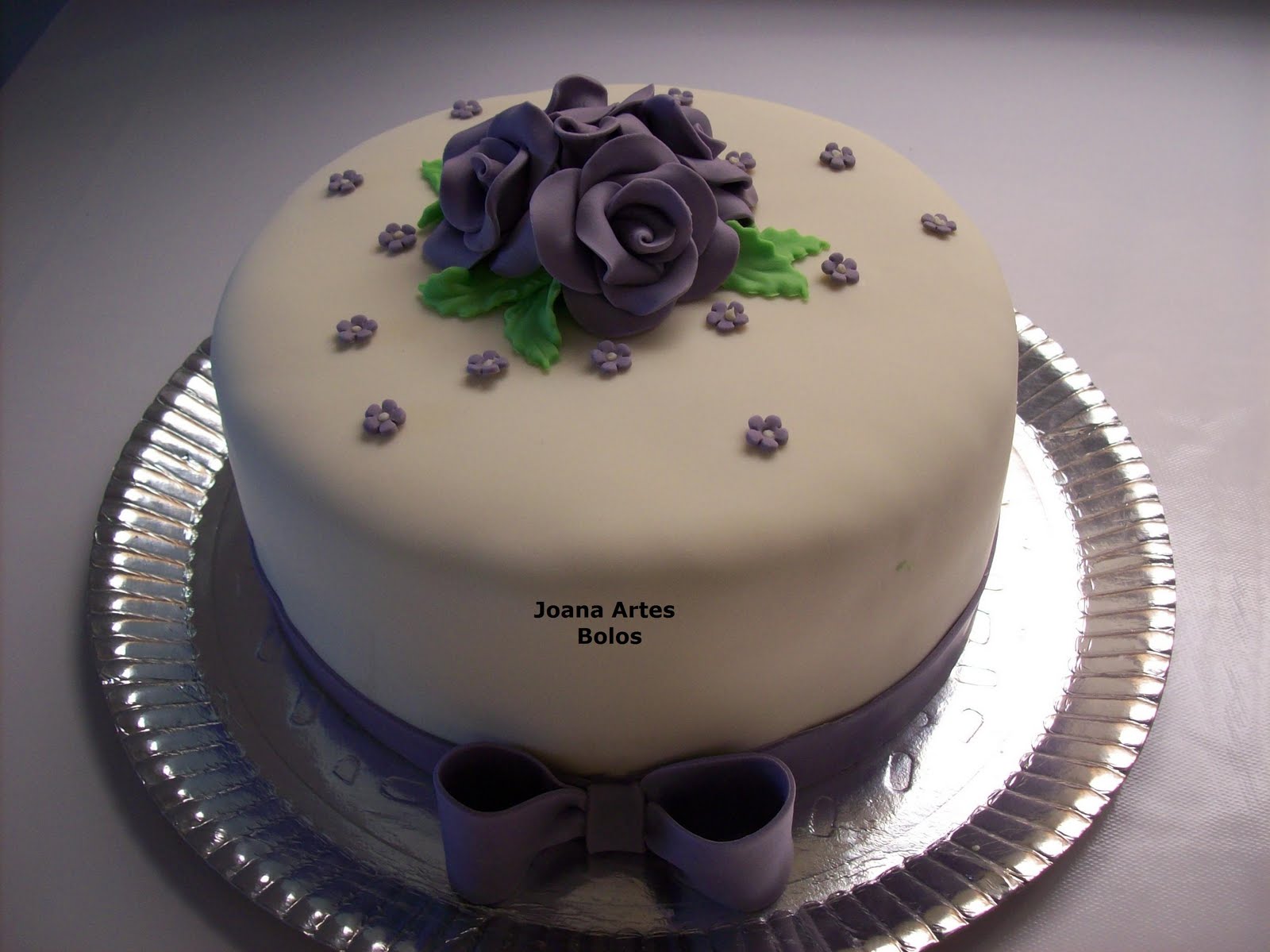 Art's Bolos ( UberabaMG ) Joana 3433124684 Bolo decorado de pasta