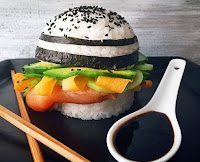 Sushi burger - by https://syntages-faghtwn.blogspot.gr