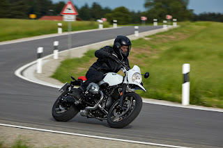 BMW-NineT-Urban-GS-curva BMW-NineT-Urban-GS-curva