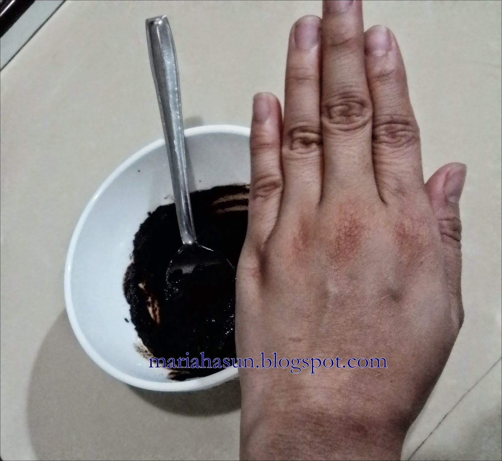 Maria Hasun DIY Scrub kopi