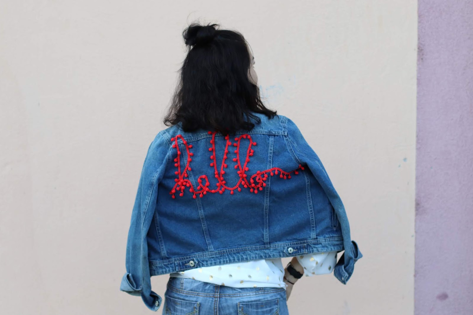 DIY - La veste en jean brod?�e - Le bazar d'Alison - Blog Lifestyle, Z?�ro D?�chet et Kids