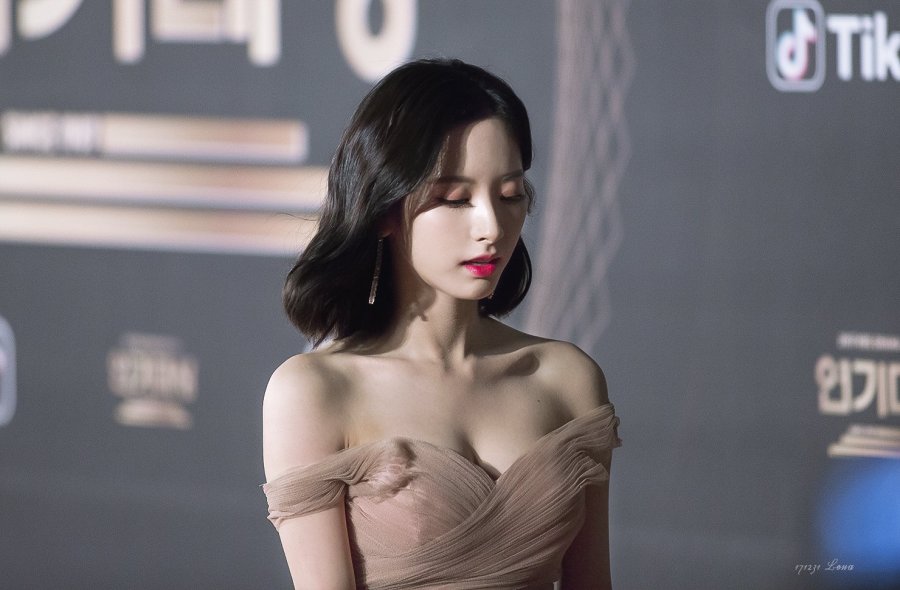 우주소녀 보나 KBS 연기대상 비주얼.jpgif | 인스티즈