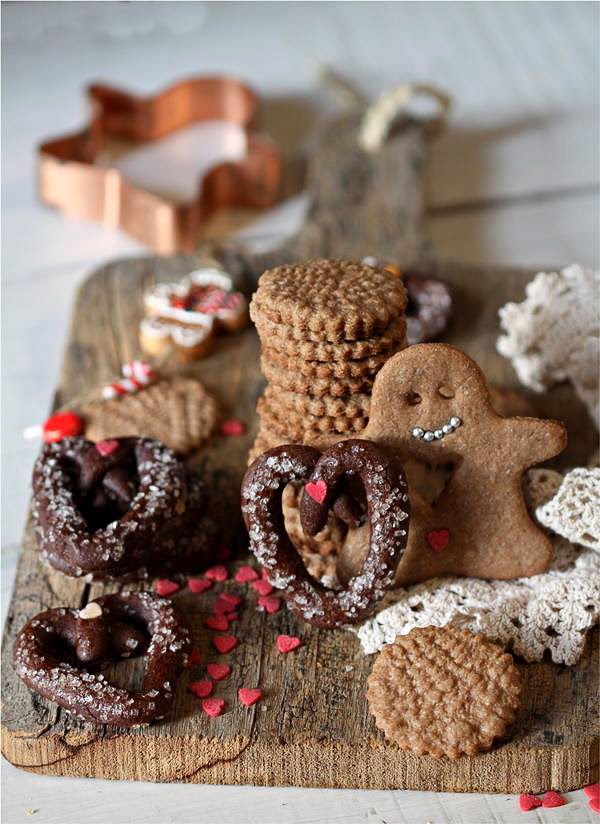 Few weeks back, I found some of the great photographs cookies and sweets for celebrating Christmas. It was not difficult to guess that photographalt=