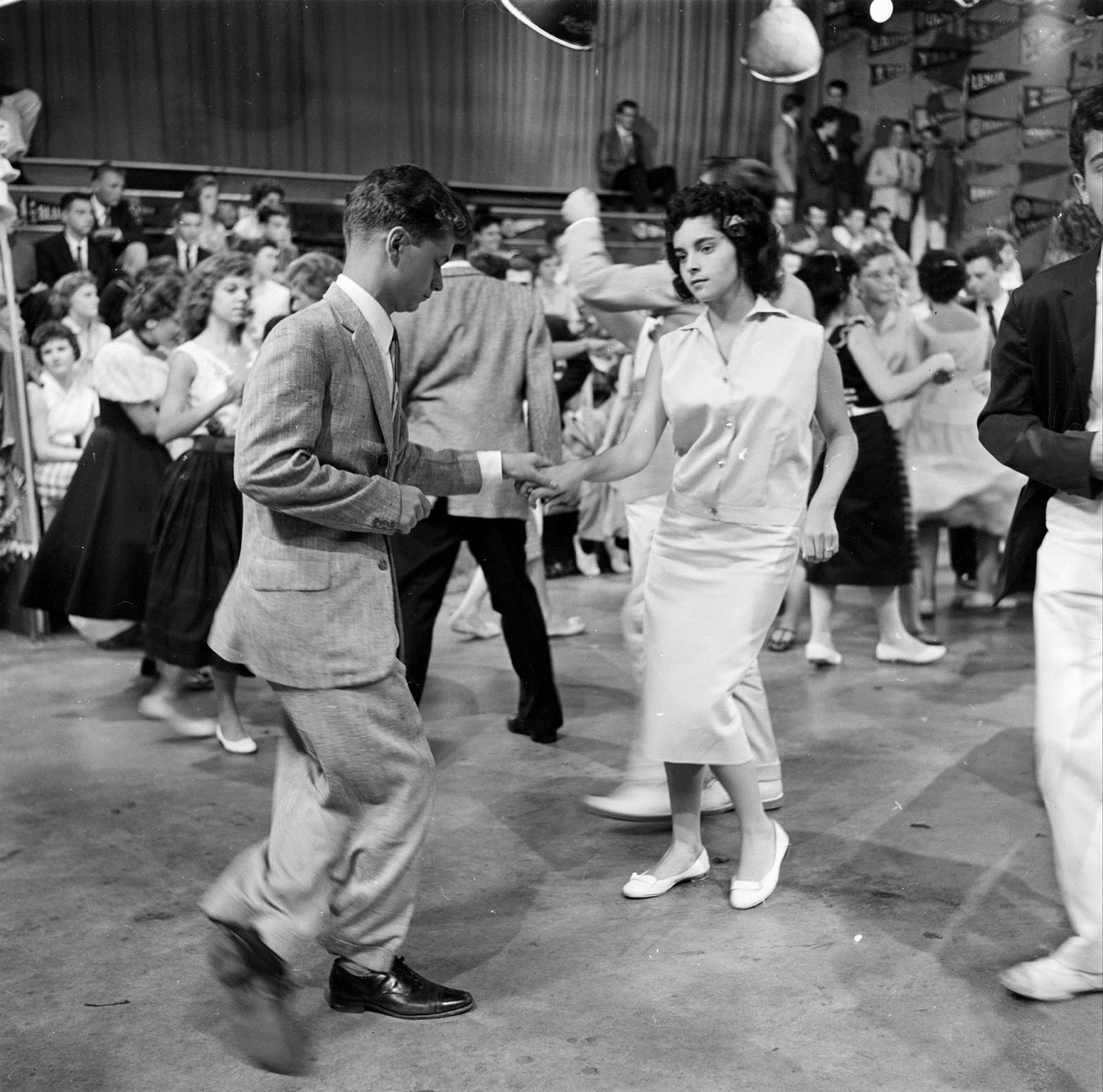 1963 Eastern Hills High School EHHS Highlanders Teen Canteens