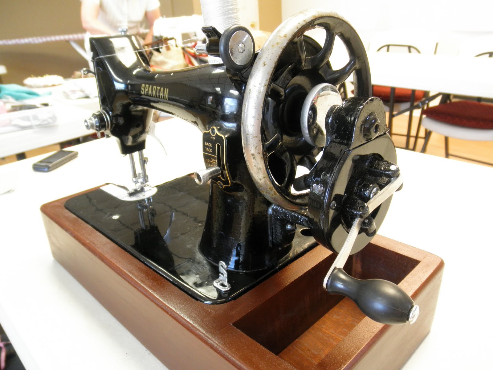 Cheryl's Teapots2Quilting I have a Hand Crank! and another new sewing