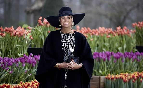 Queen Maxima of The Netherlands arrives to attend the award ceremony for the Tuinbouw Ondernemersprijs 2016 (Agriculture Entrepreneur Prize) at the Keukenhof flower show on January 6, 2016 in Lisse