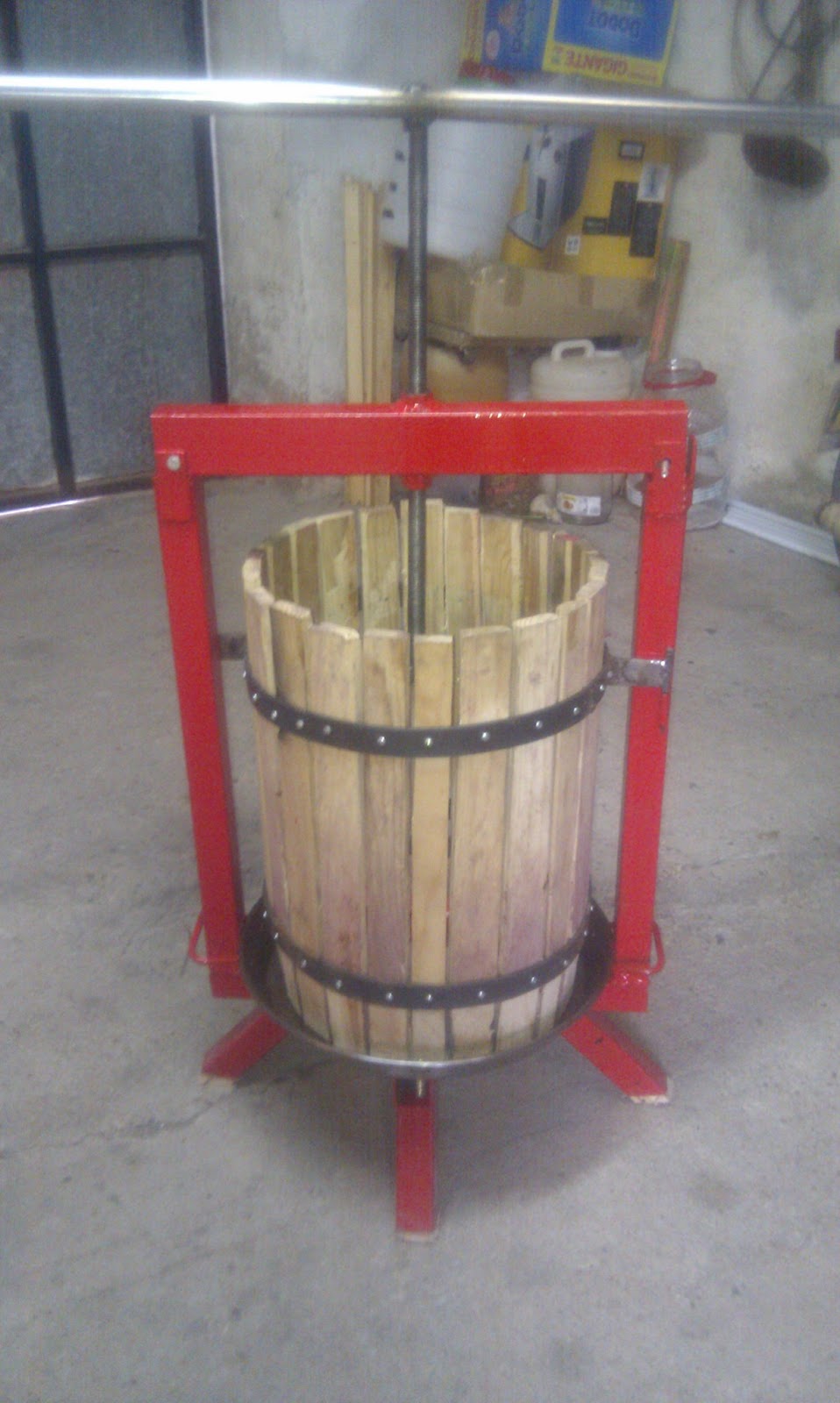 Entre majuelo y copa Como hacer una prensa de vino casera