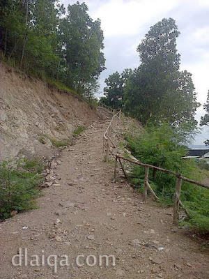 ayo naik ke atas bukit ayo naik ke atas bukit