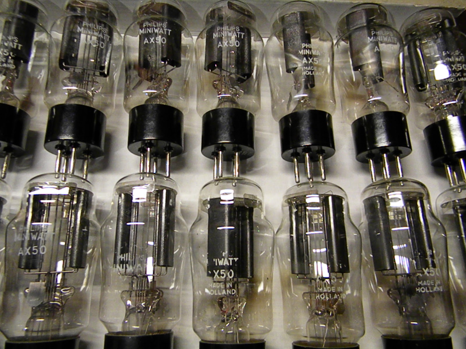 NOS Tube Store PHILIPS MINIWATT AX50
