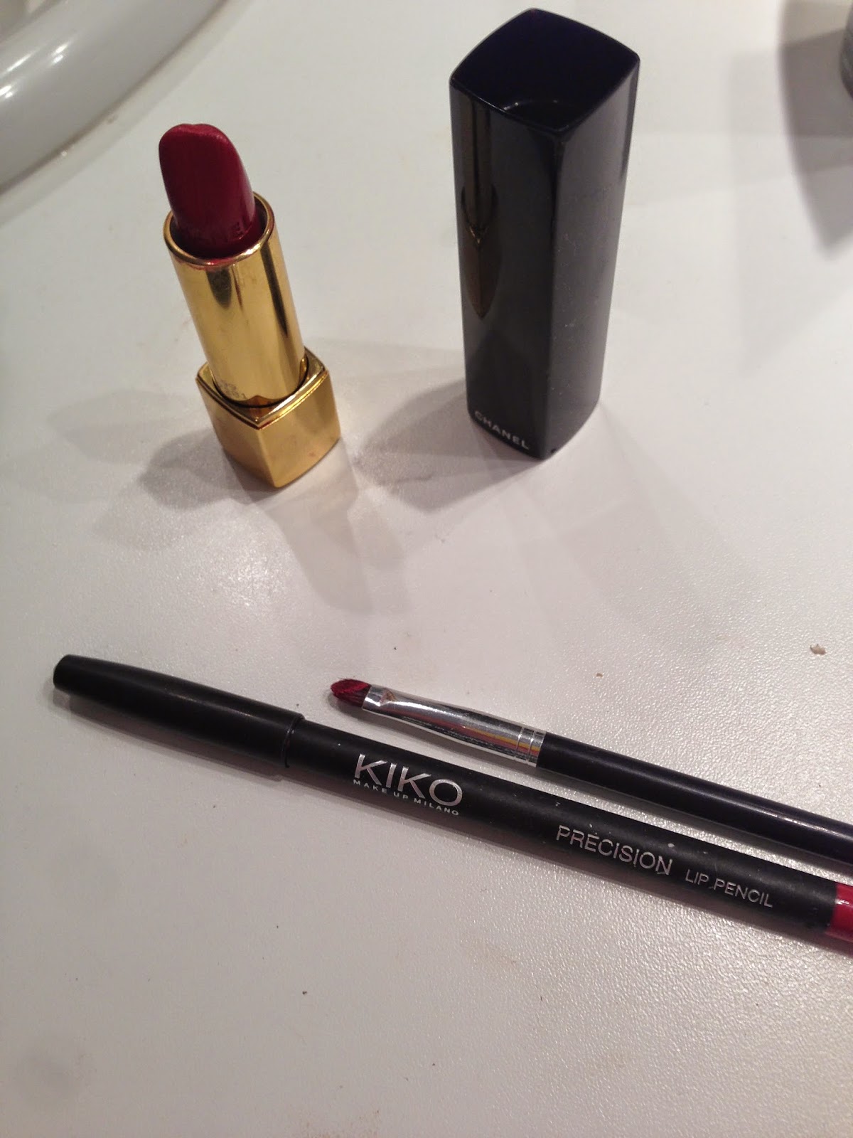 Dressing in Labels BEAUTY REVIEW Chanel Rouge Allure 99 Pirate lipstick