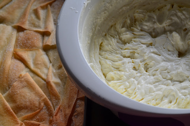Überall &amp; Nirgendwo: Knuspriger Erdbeerkuchen vom Blech