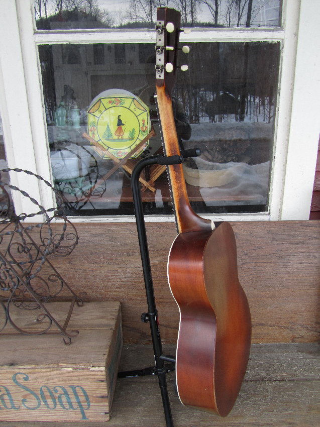 c.1930 Harmonymade "Vagabond" Parlor Guitar