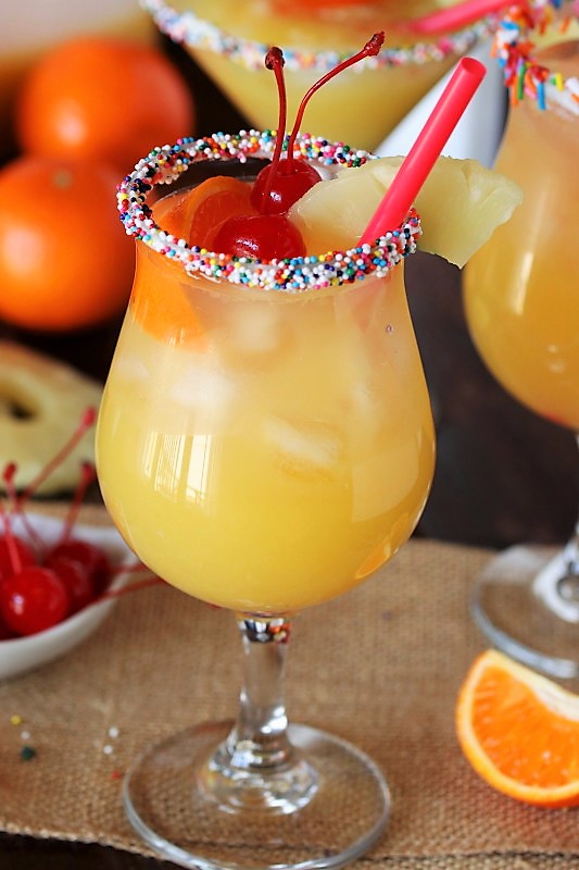 How to Make a SprinklesRimmed Glass for Cocktails The Kitchen is My