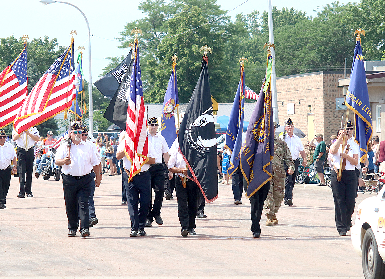 Hutchinson Herald, Menno, South Dakota July 12, 2018