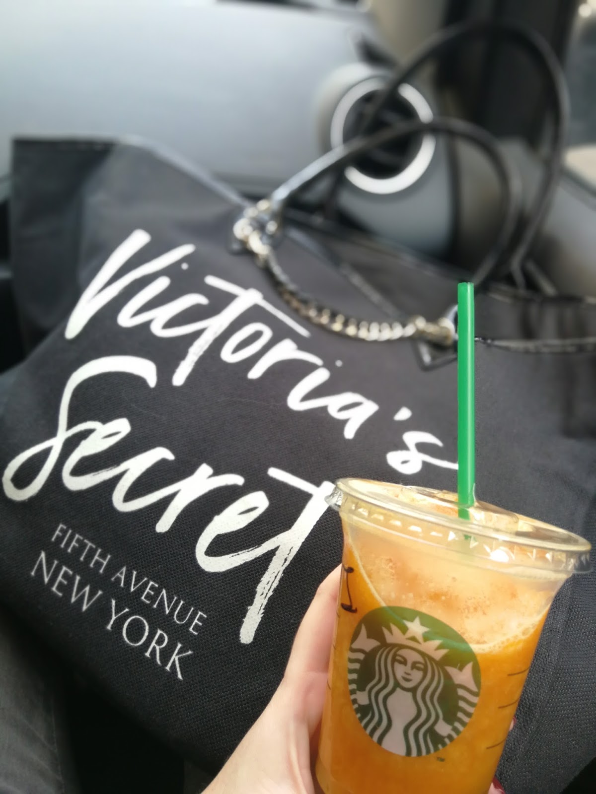 The Real Story Behind Ari Kysta'S Famous Starbucks Video - sfoxaxq