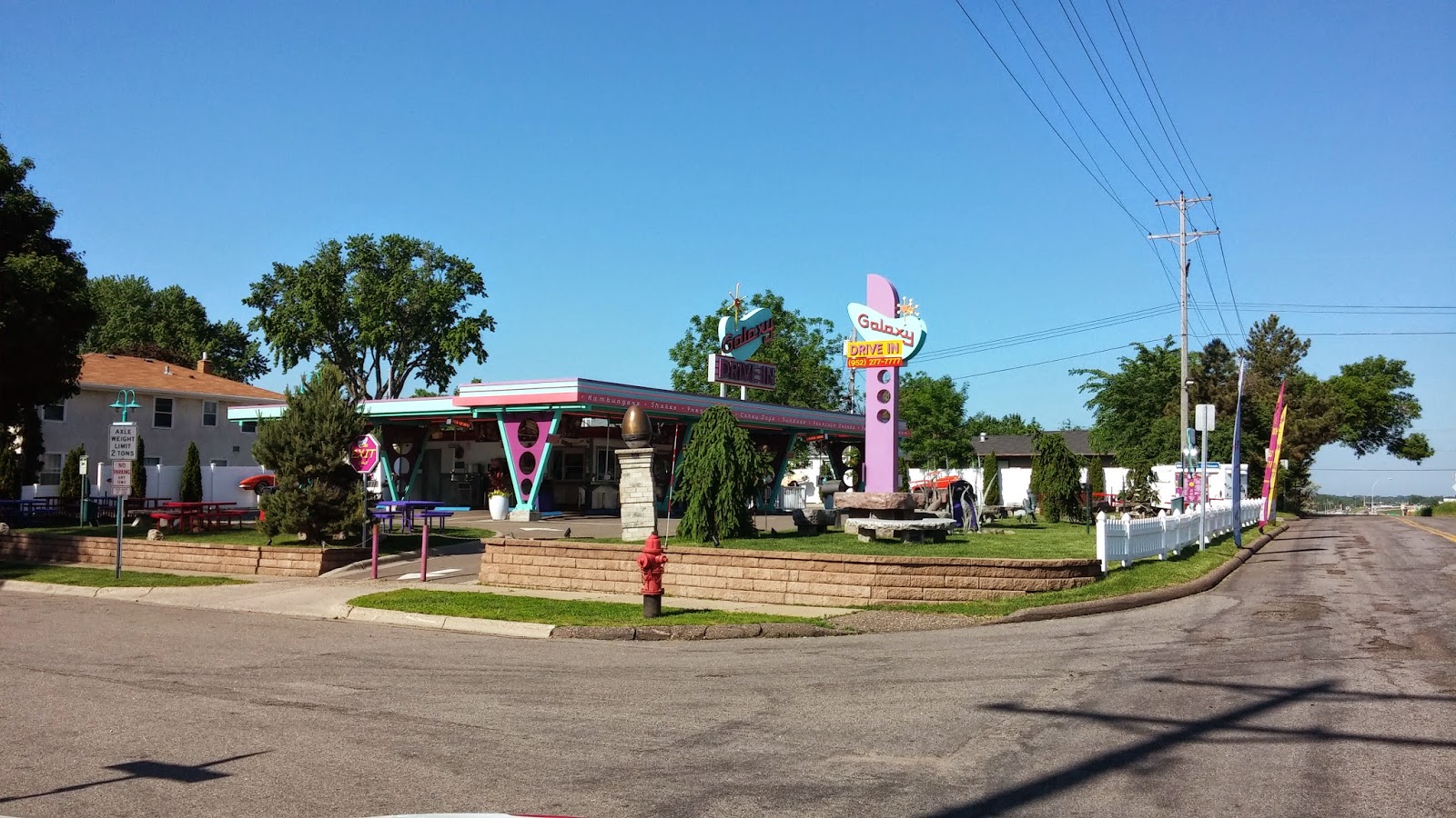 The Adventures of Blogger Mike: Galaxy Drive-In - St. Louis Park, MN