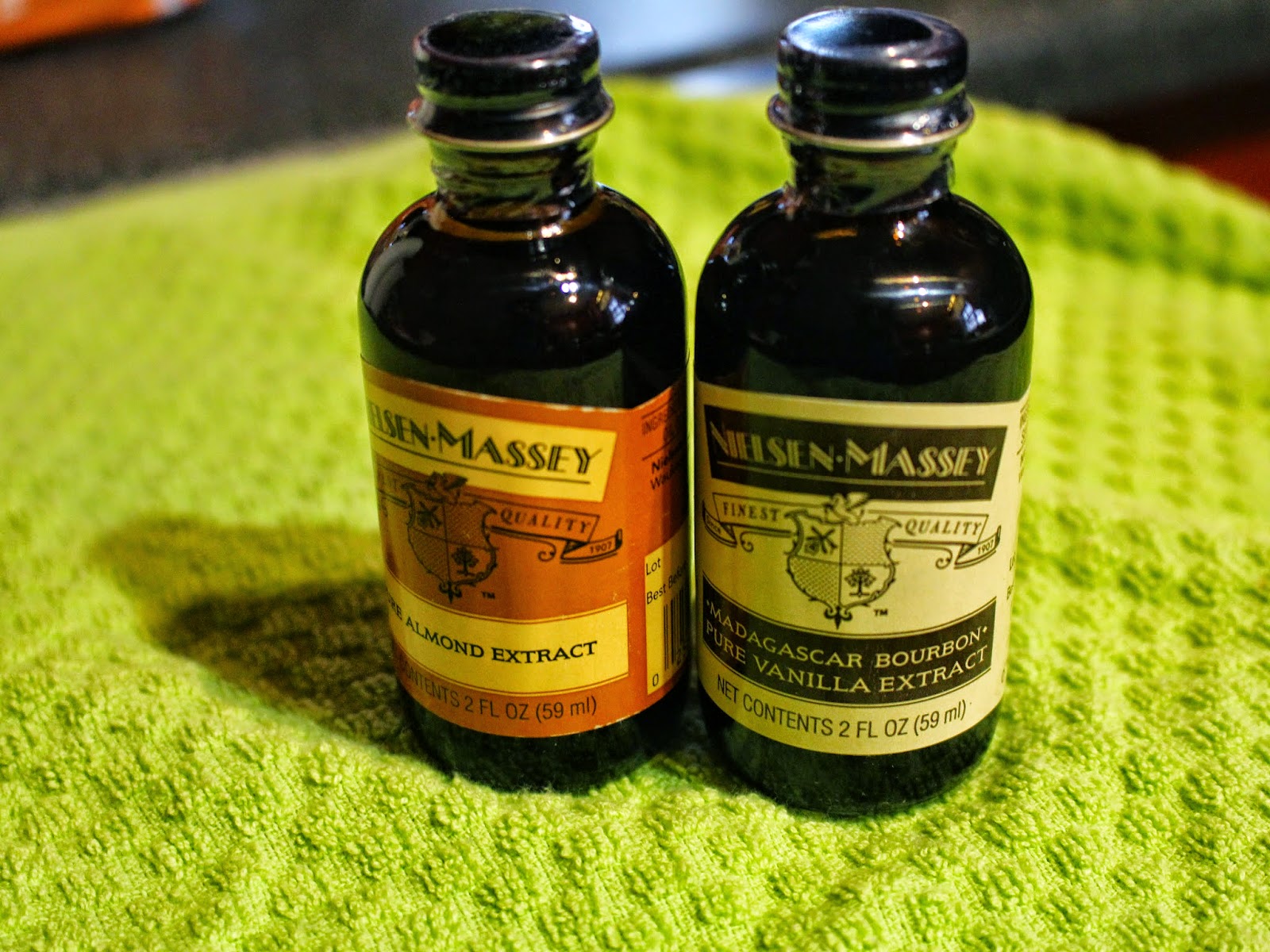 Mini Sour Cream Pound Cakes Made With Extracts From NielsenMassey